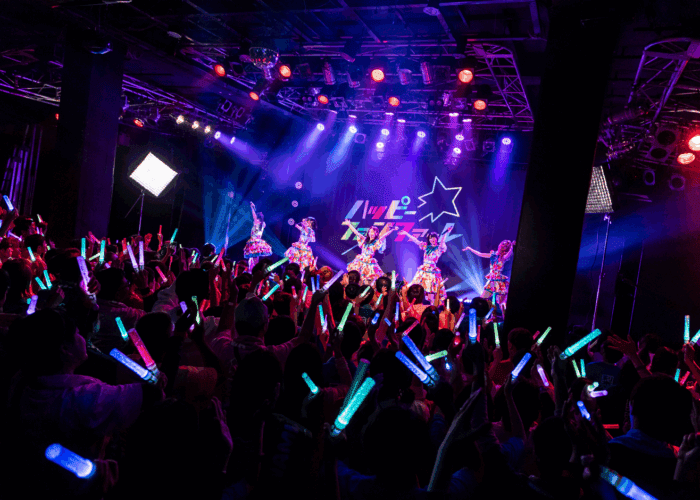 De Tokyo à Séoul, 40 ans de fascination pour les idoles